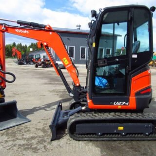 Kubota U27-4
