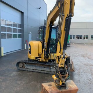 CATERPILLAR 305.5E2