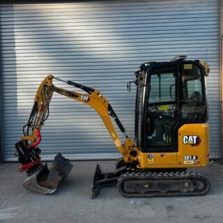 CATERPILLAR 301.8 - R1 Rototilt