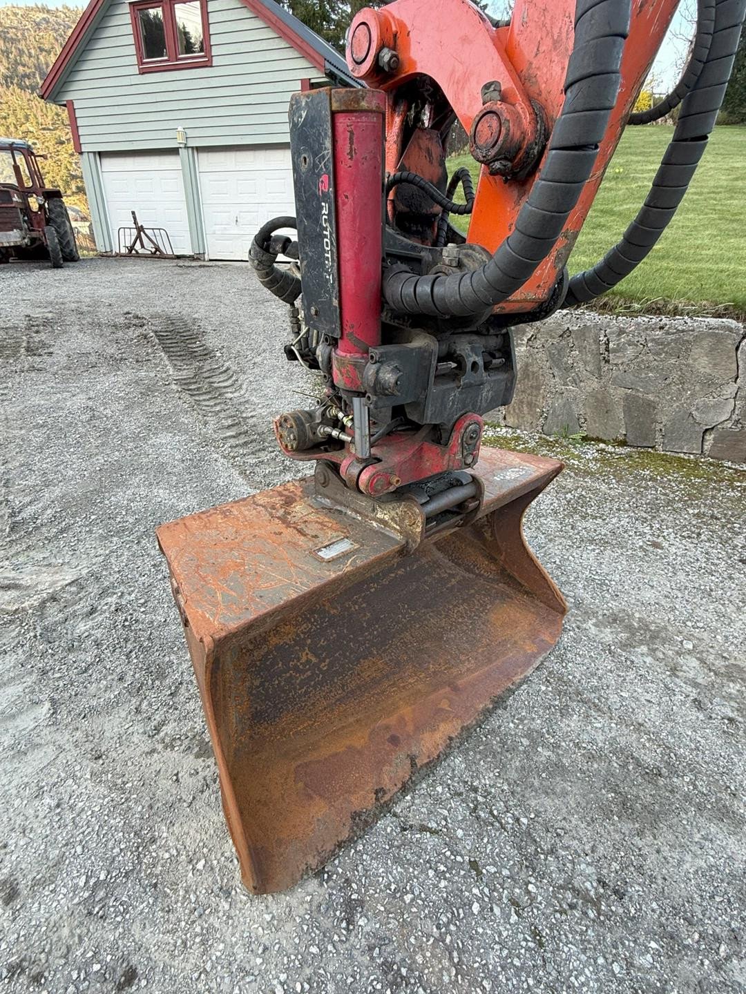 Hitachi ZX65USB-5A – Image 10