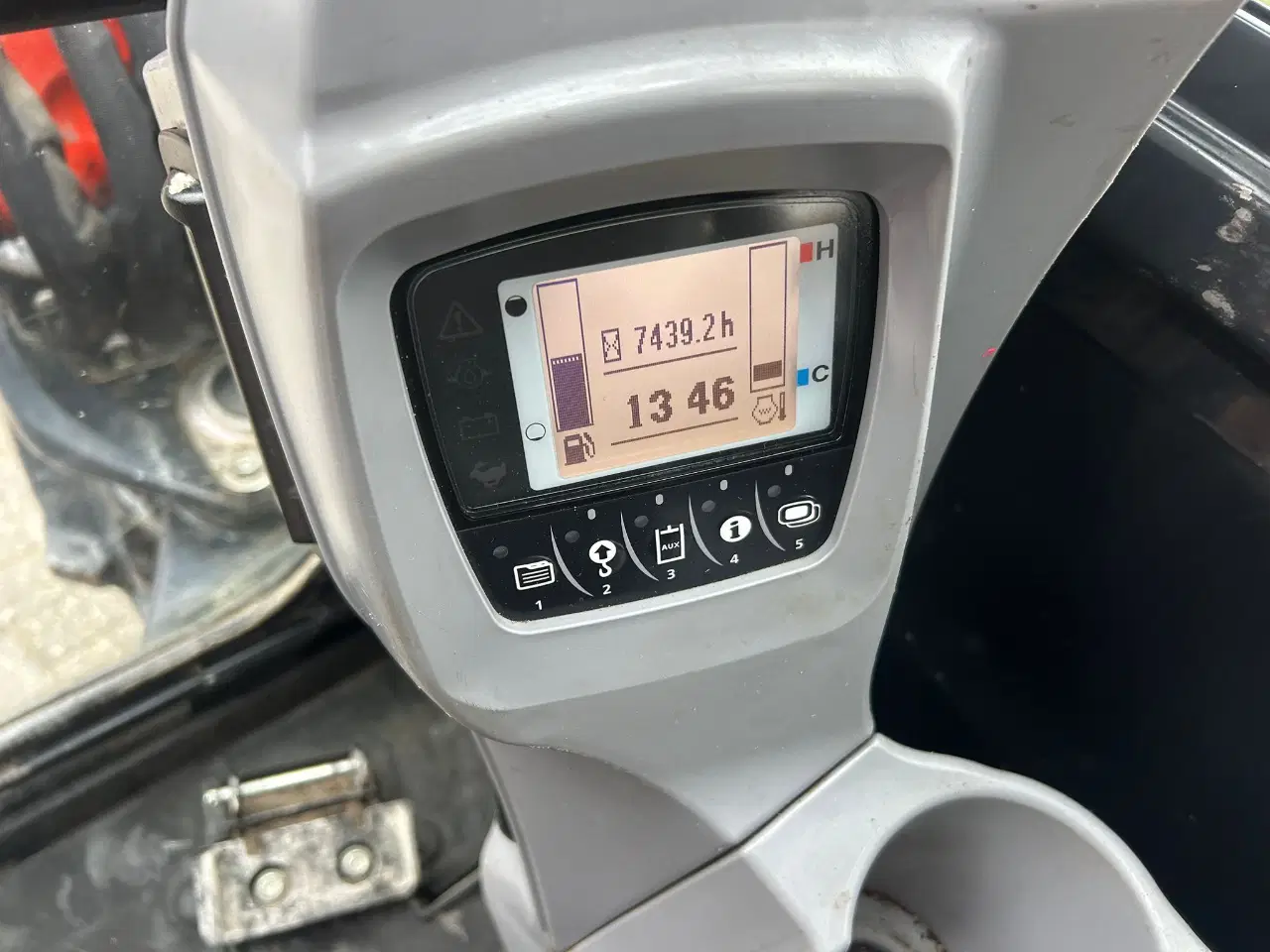 Kubota KX042-4 – Image 10