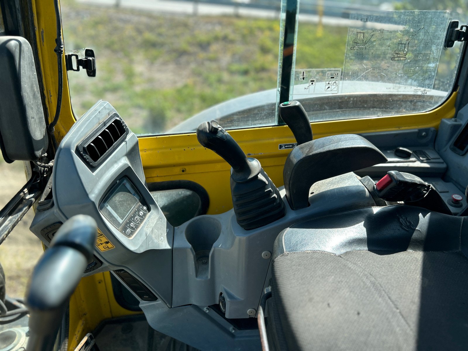 Kubota U48-4 – Image 11