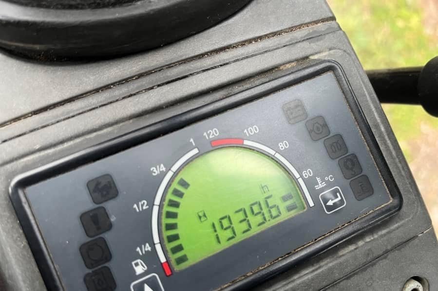 CATERPILLAR 302.2D – Image 12