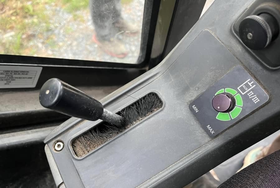 CATERPILLAR 302.2D – Image 15