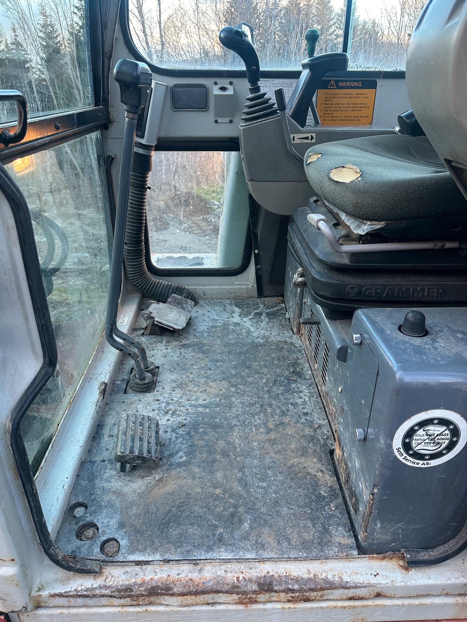 Takeuchi TB125 – Image 15