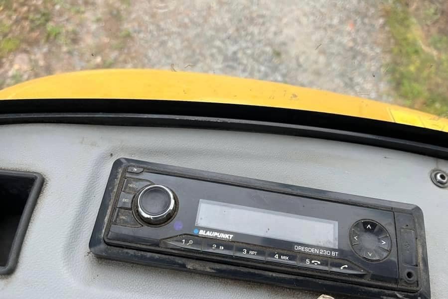 CATERPILLAR 302.2D – Image 16