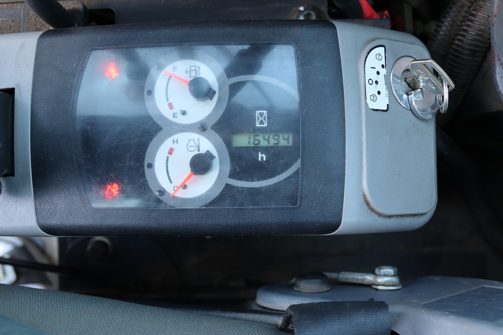 Komatsu PC26 MR-5 – Image 16