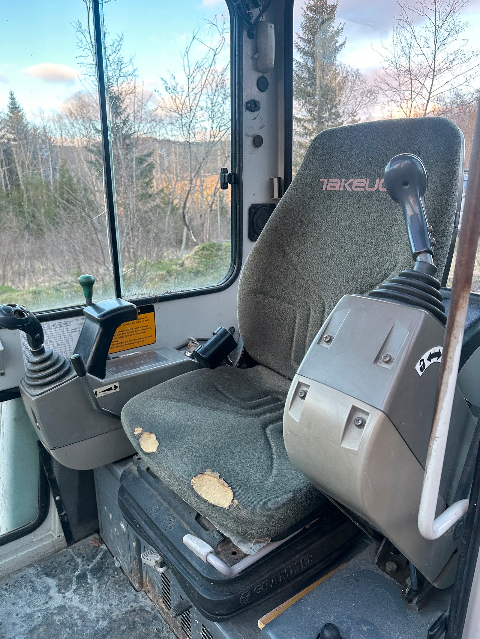 Takeuchi TB125 – Image 16