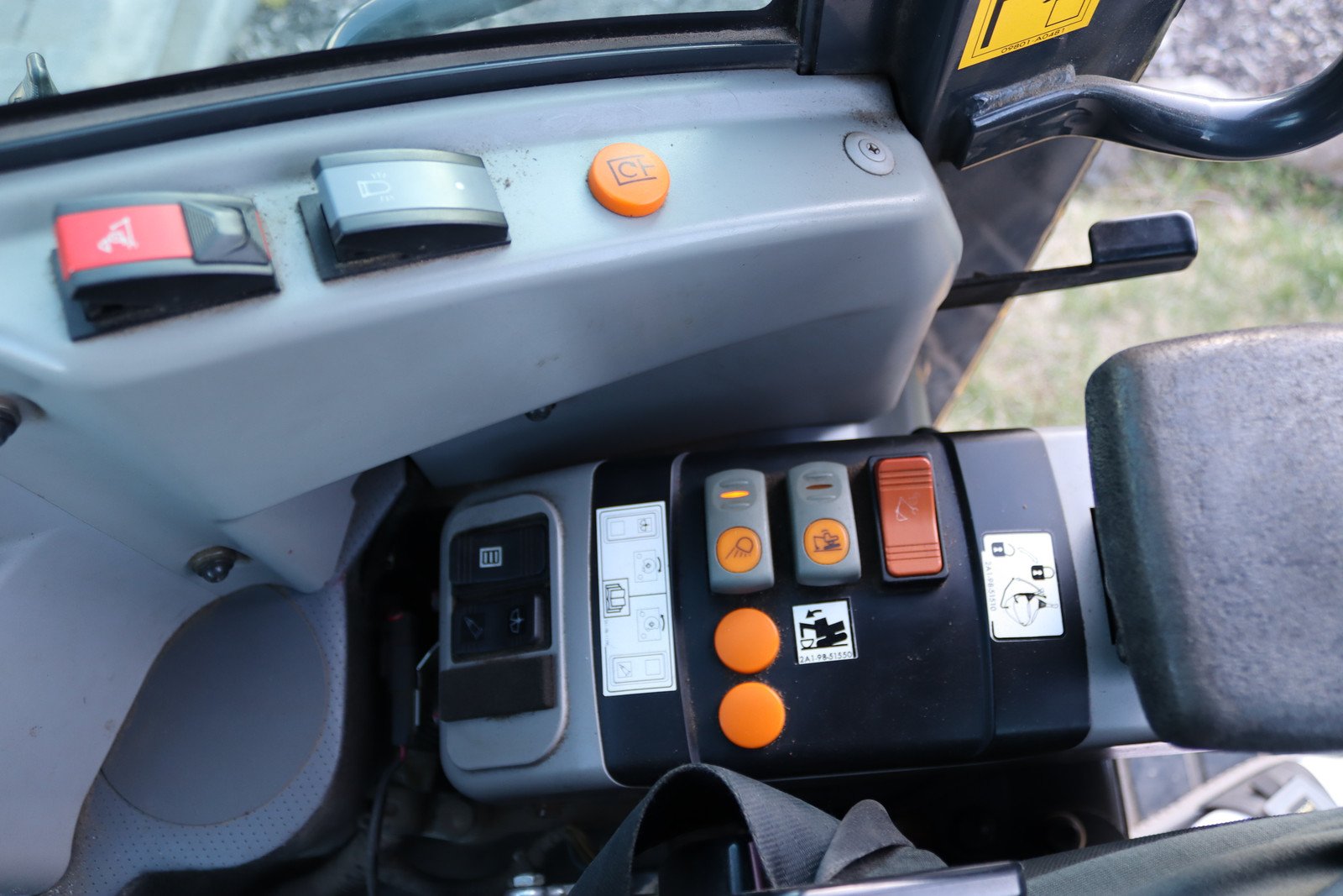 Komatsu PC26 MR-5 – Image 17