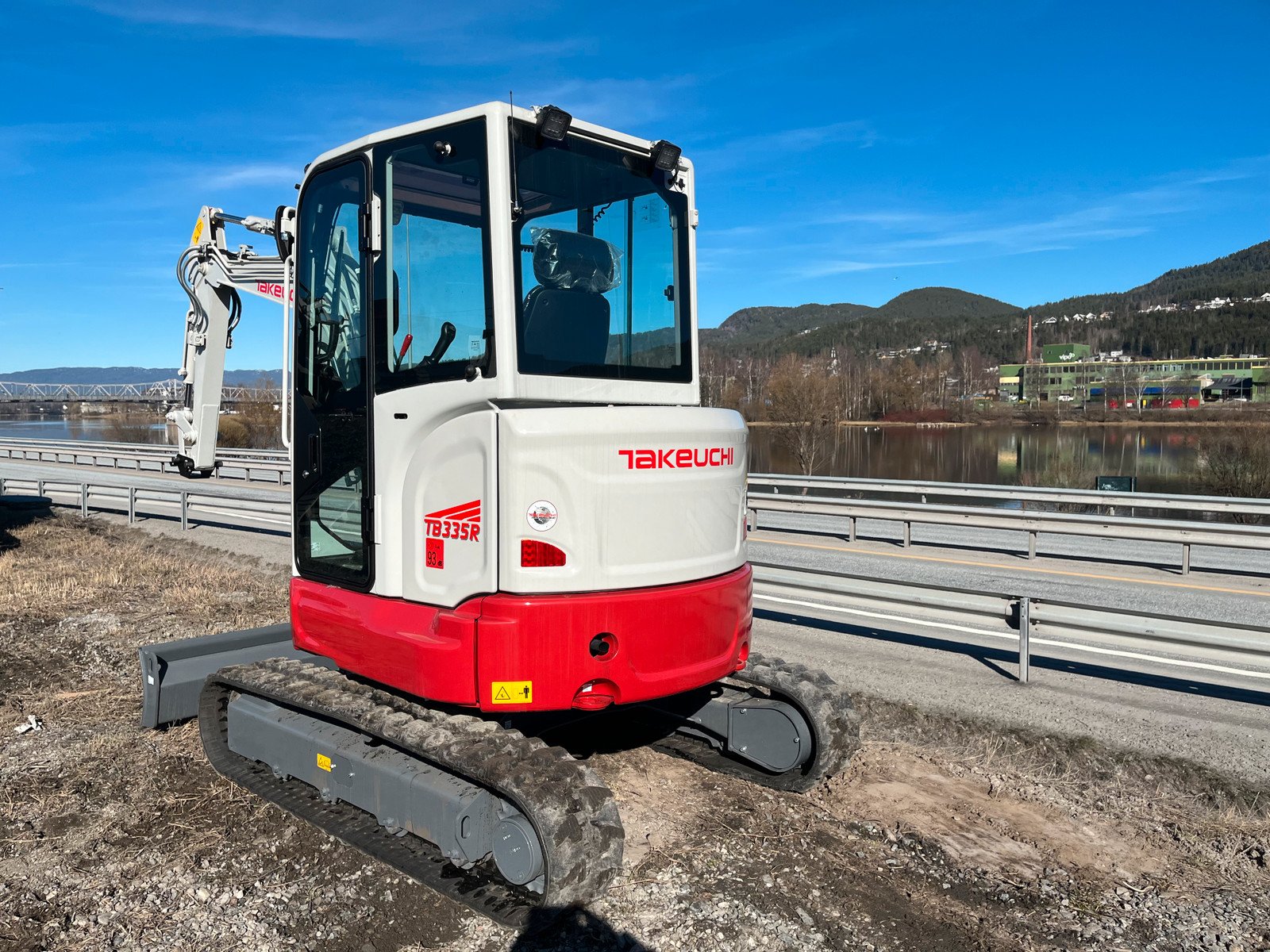 Takeuchi TB335R – Image 2