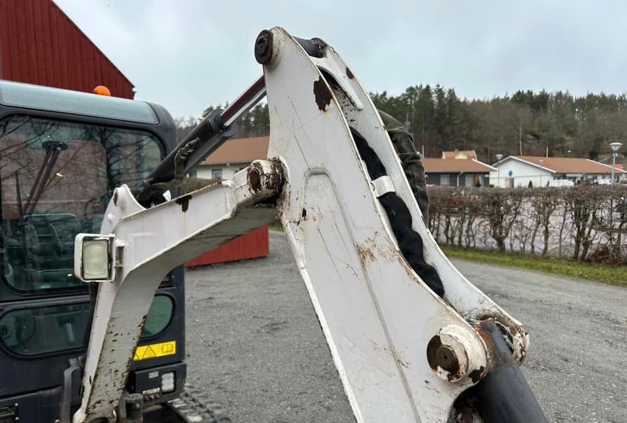 Bobcat E16 – Image 23