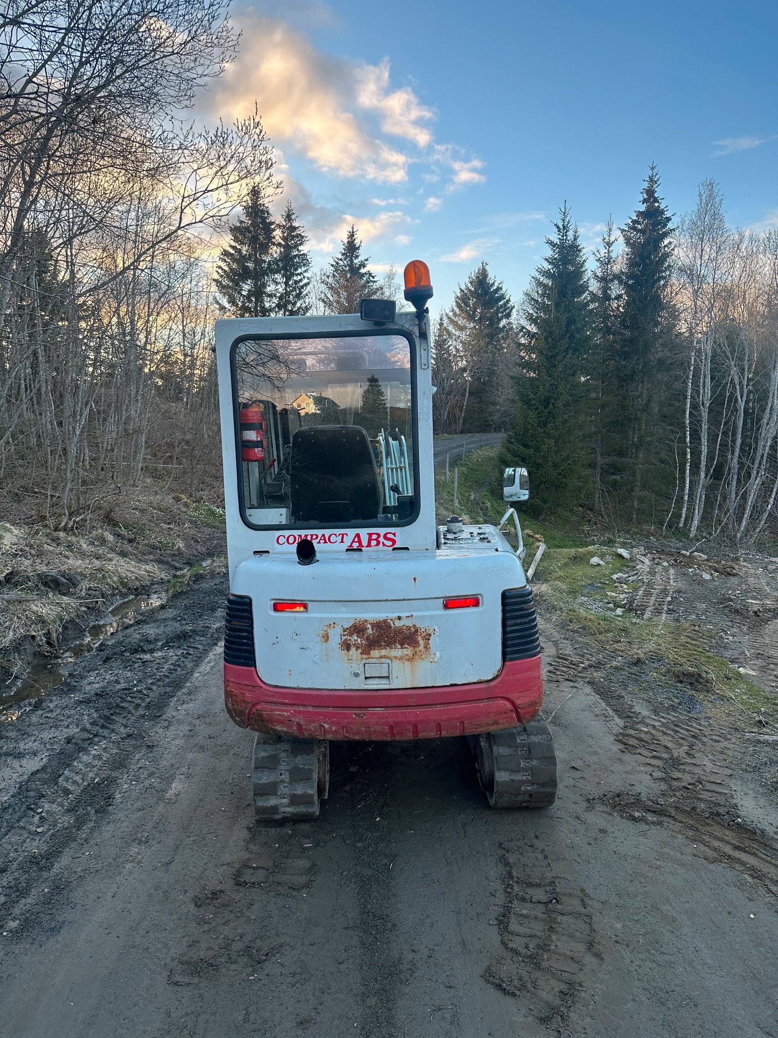 Takeuchi TB125 – Image 3