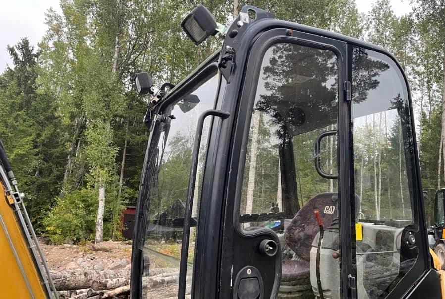 CATERPILLAR 302.2D – Image 4