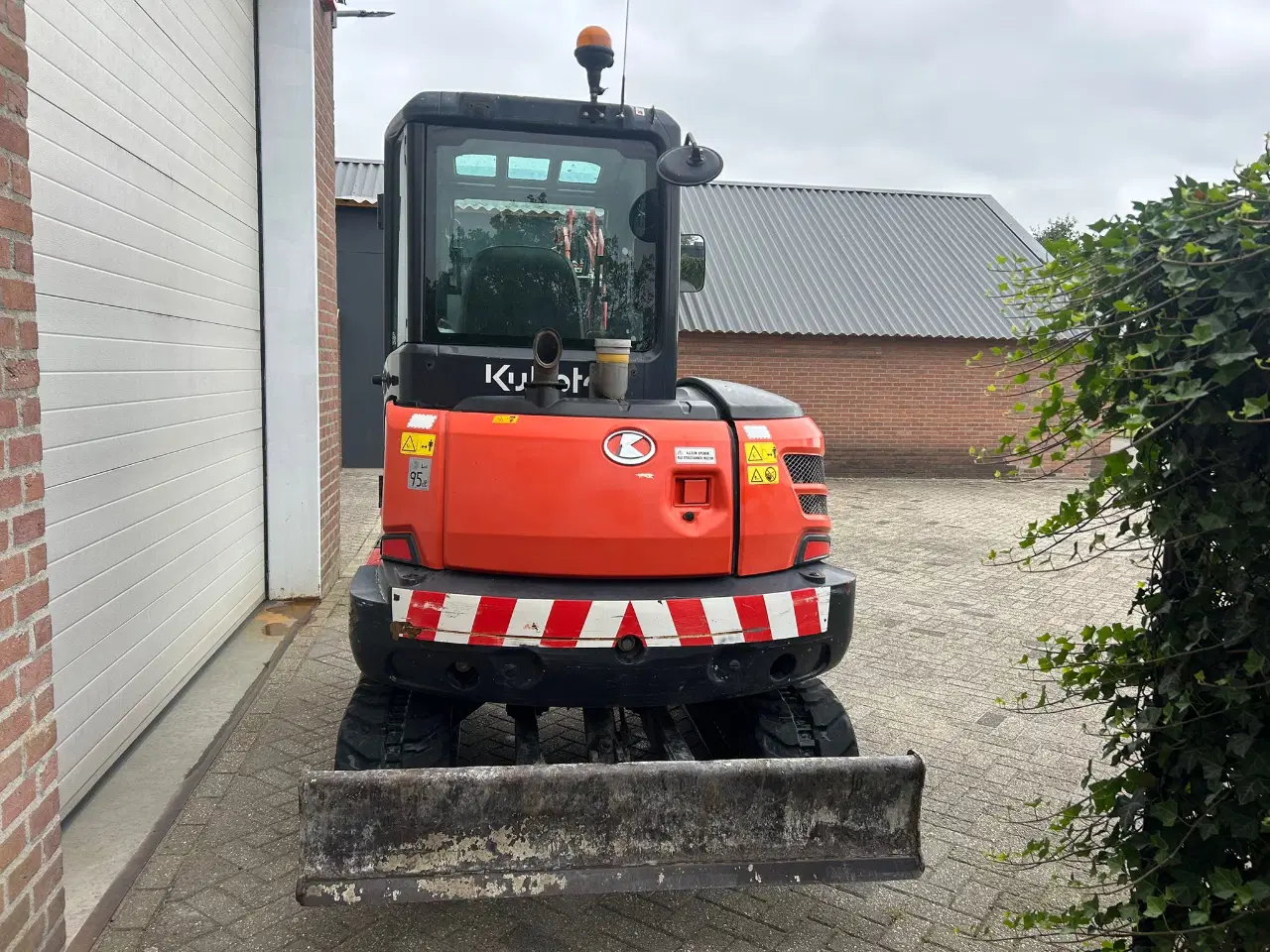 Kubota KX042-4 – Image 4