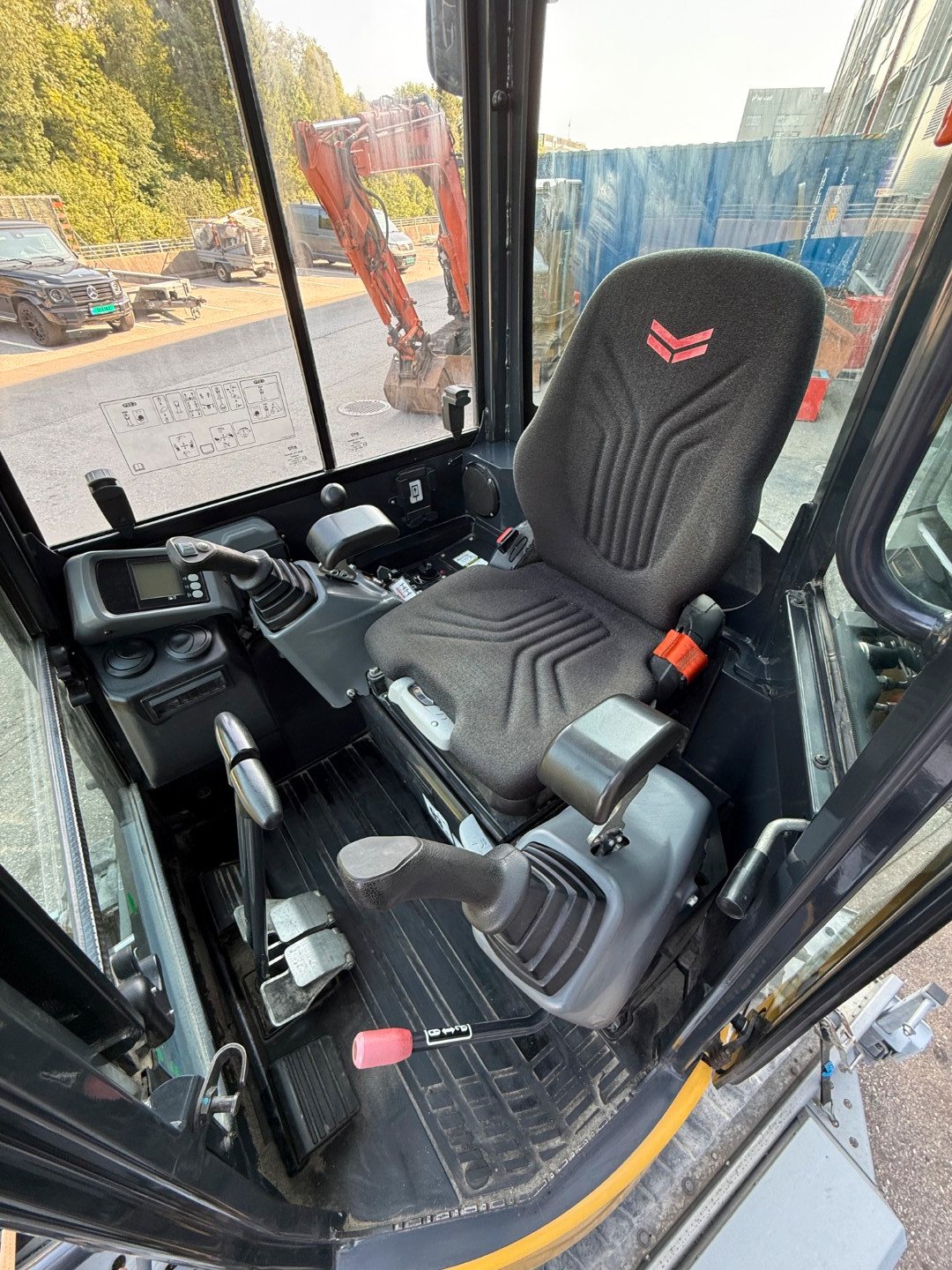 Yanmar VIO27-6 – Image 4