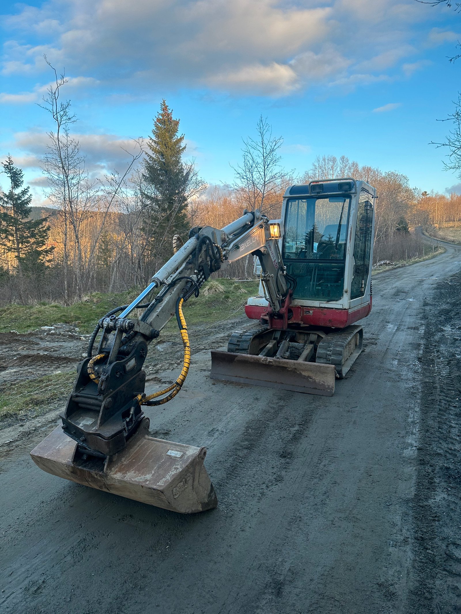 Takeuchi TB125 – Image 5