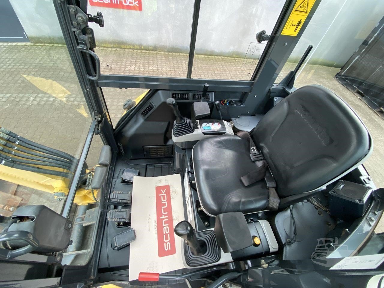 KOMATSU PC20MR-2 – Image 4