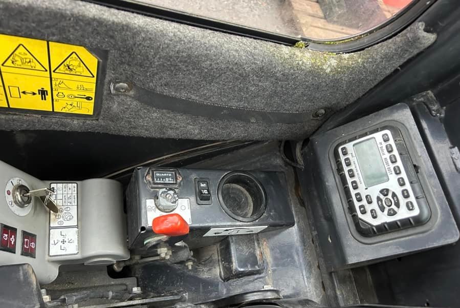 Bobcat E16 – Image 7