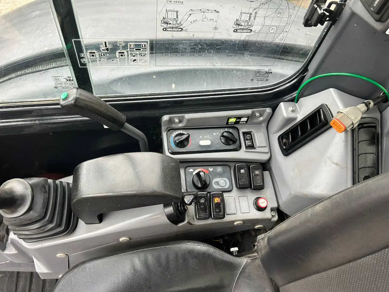 Kubota KX042-4 – Image 9