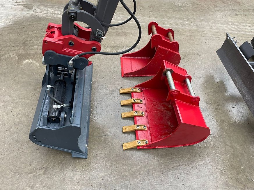 Volvo EC 18 E – Image 12