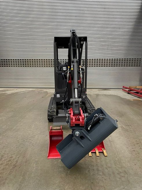 Volvo EC 18 E – Image 16