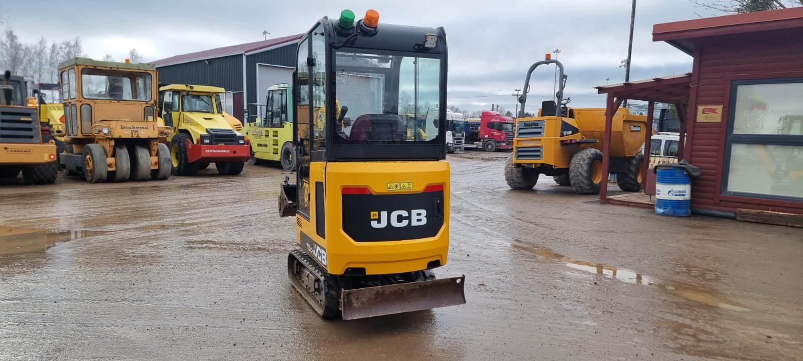 JCB 15C-1 – Image 2