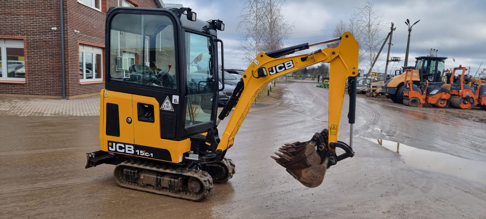 JCB 15C-1 – Image 3