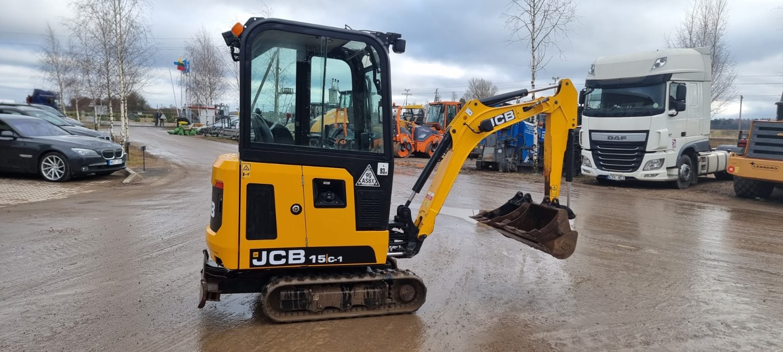 JCB 15C-1 – Image 5