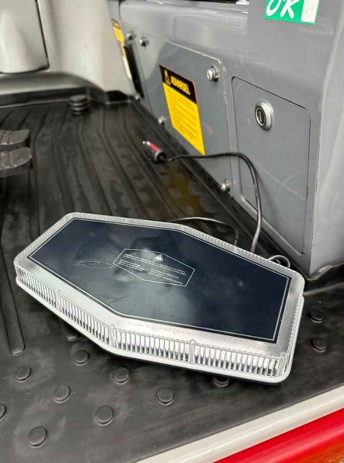 Takeuchi TB 240 – Image 11