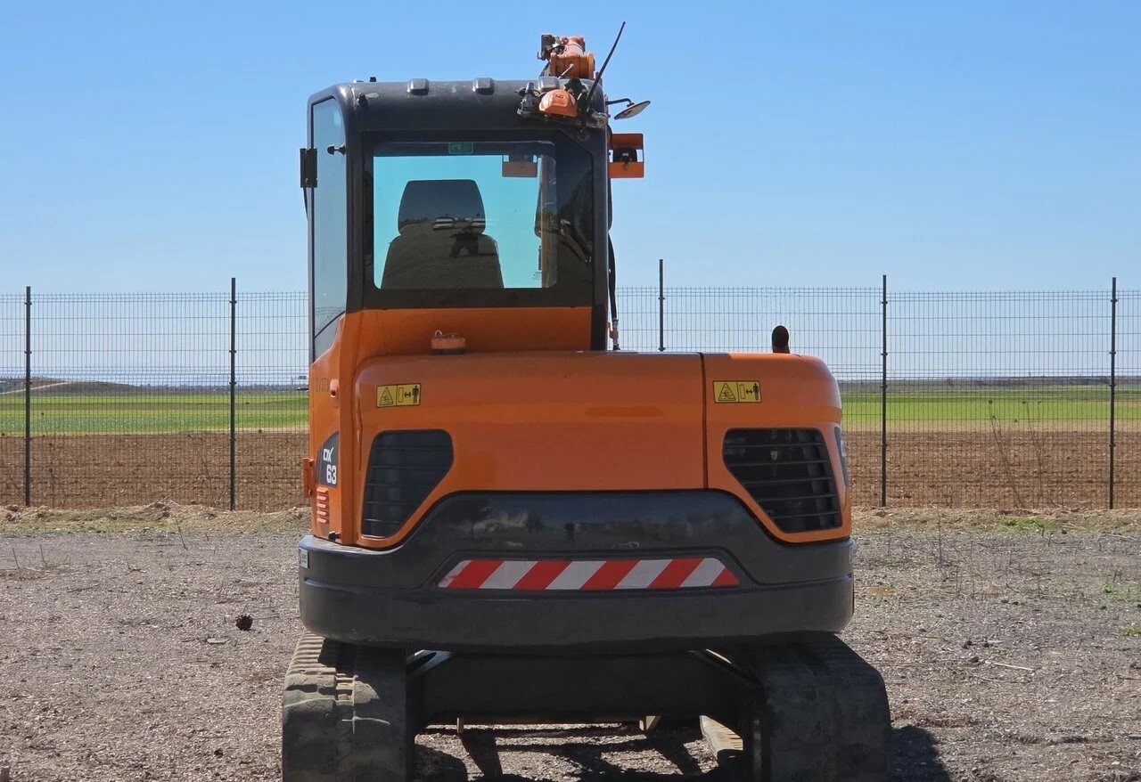 Doosan DX63-3 – Image 7