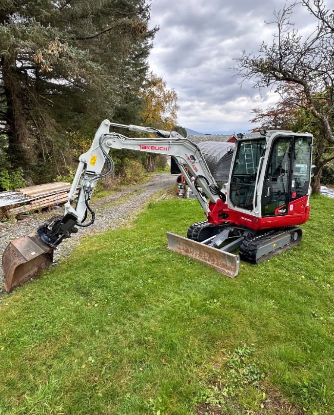 Takeuchi TB 240